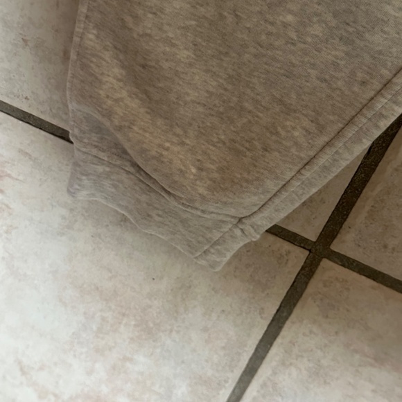 New Lululemon Loungeful HR Jogger in heathered gray - Picture 14 of 16